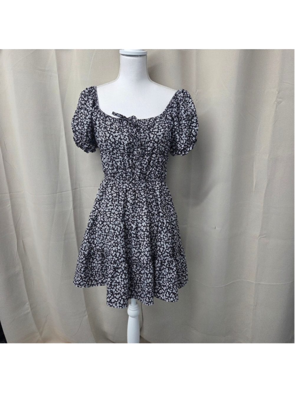 Hesperus Black Floral Mini Dress Puff Short Sleeves Summer Size L